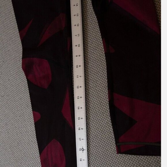 Lululemon All Sport Crop Patterned Backspin Stroke Dashing Purple Leggings 2 - Picture 11 of 12